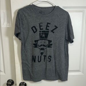 Crazy Dog Gray Deez Nuts Graphic T-Shirt Size 14-16 Large Nutcracker face